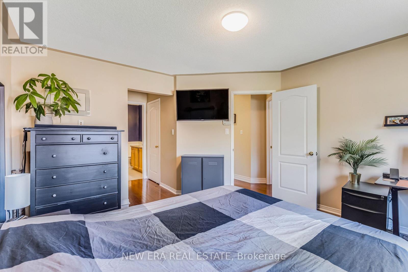 11 WARNFORD CIRCLE - Image 22