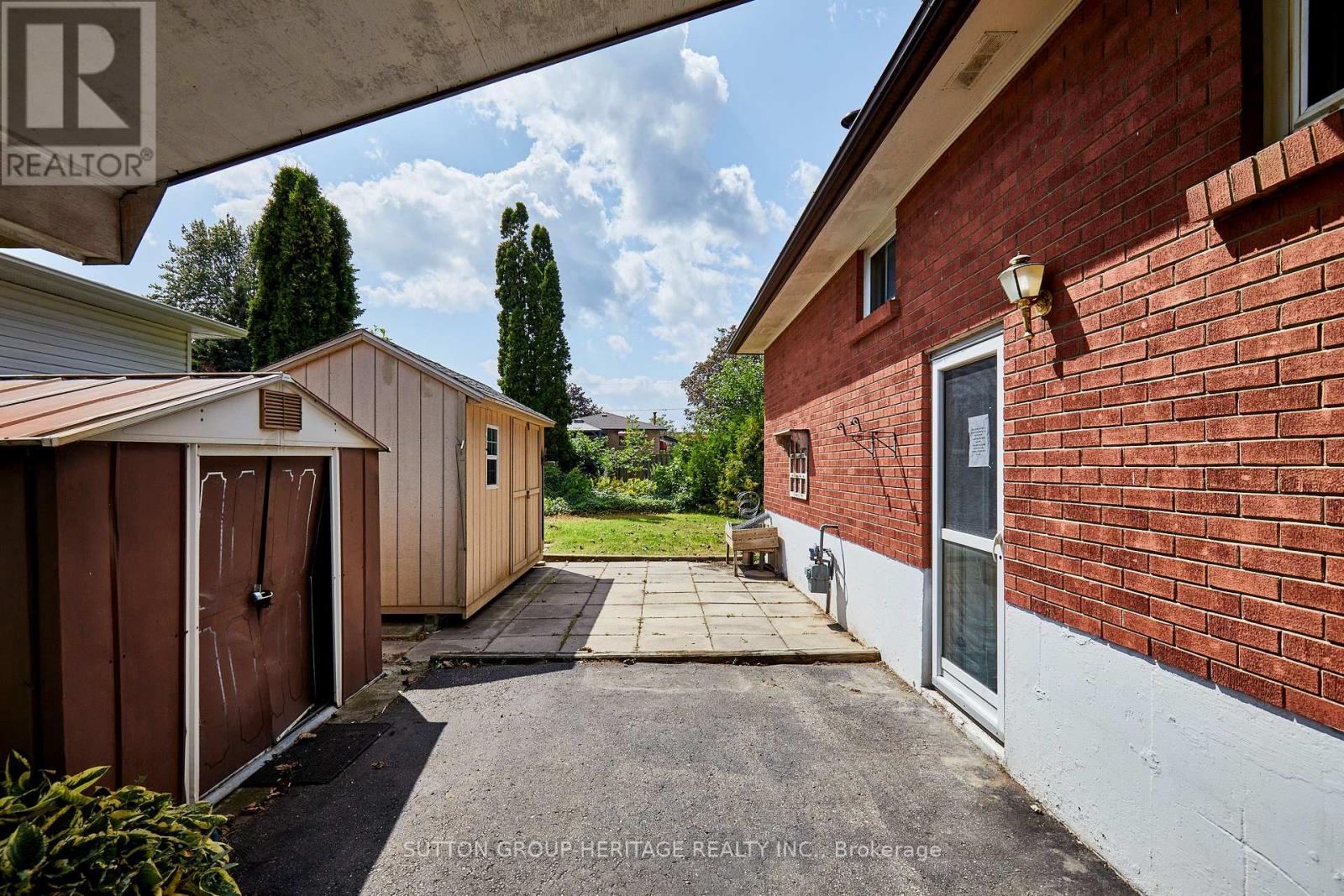 208 FAREWELL STREET - 26