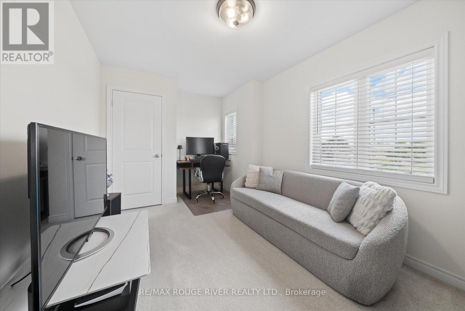 3 BURNHAM COURT - 27