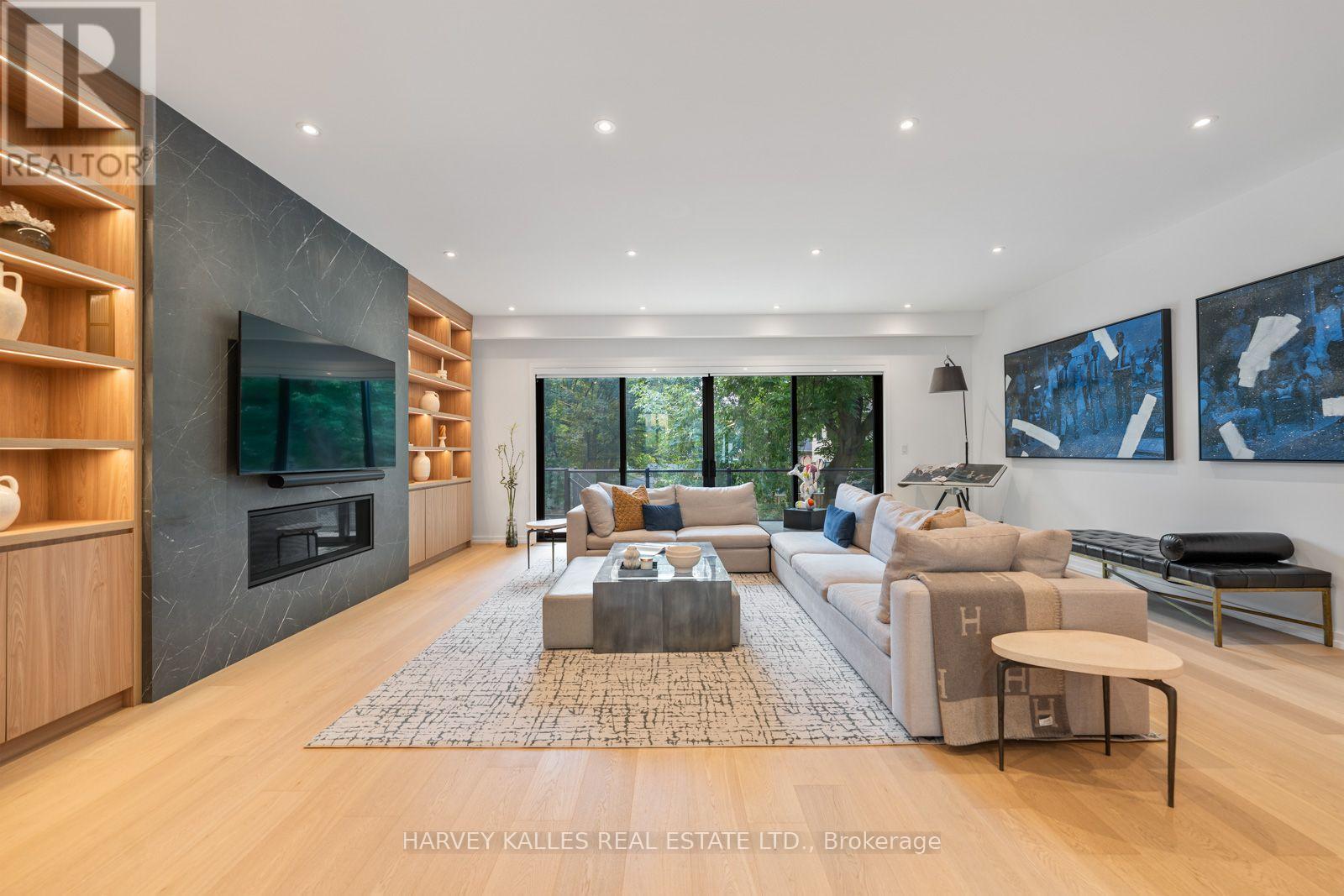 45 GLOUCESTER GROVE - 7