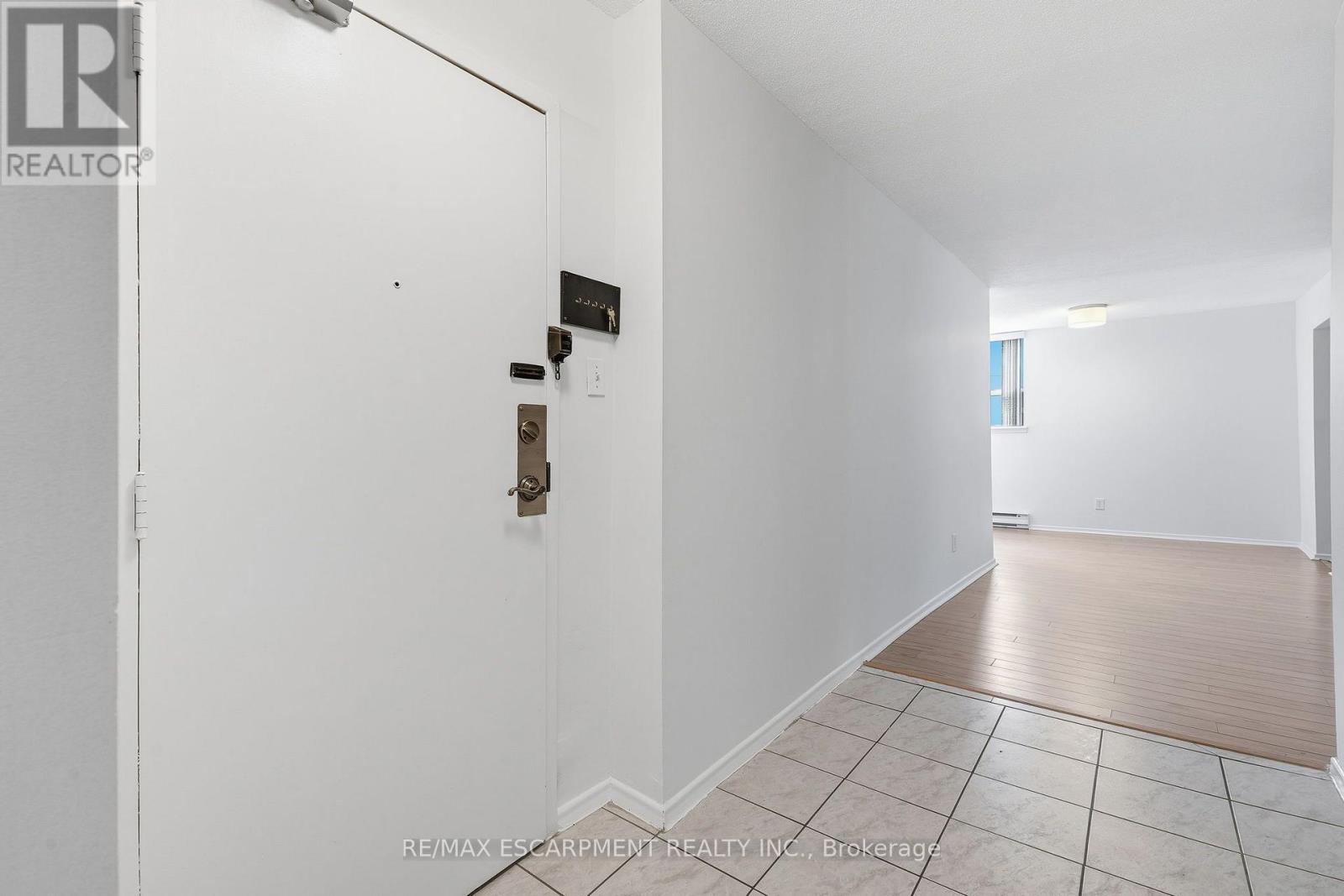 #203 1415 GHENT AVENUE - 4