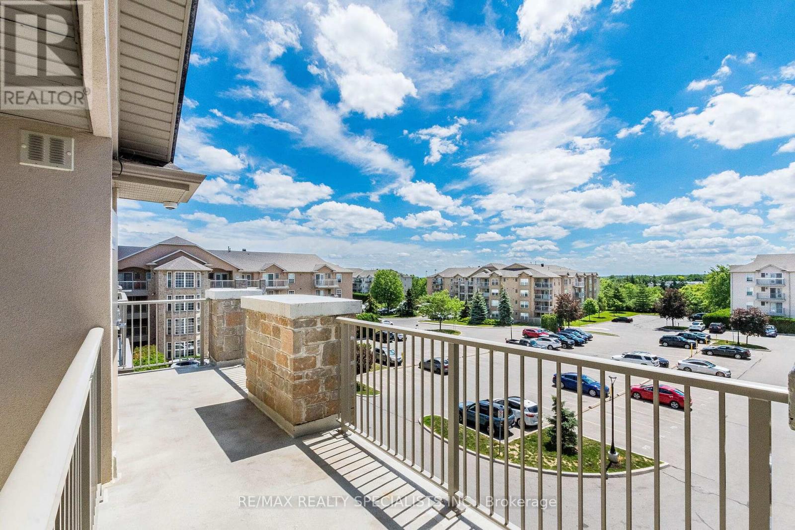 #406 1480 BISHOPS GATE - 36