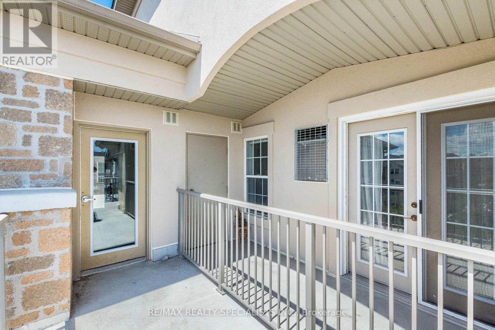 #406 1480 BISHOPS GATE - 41