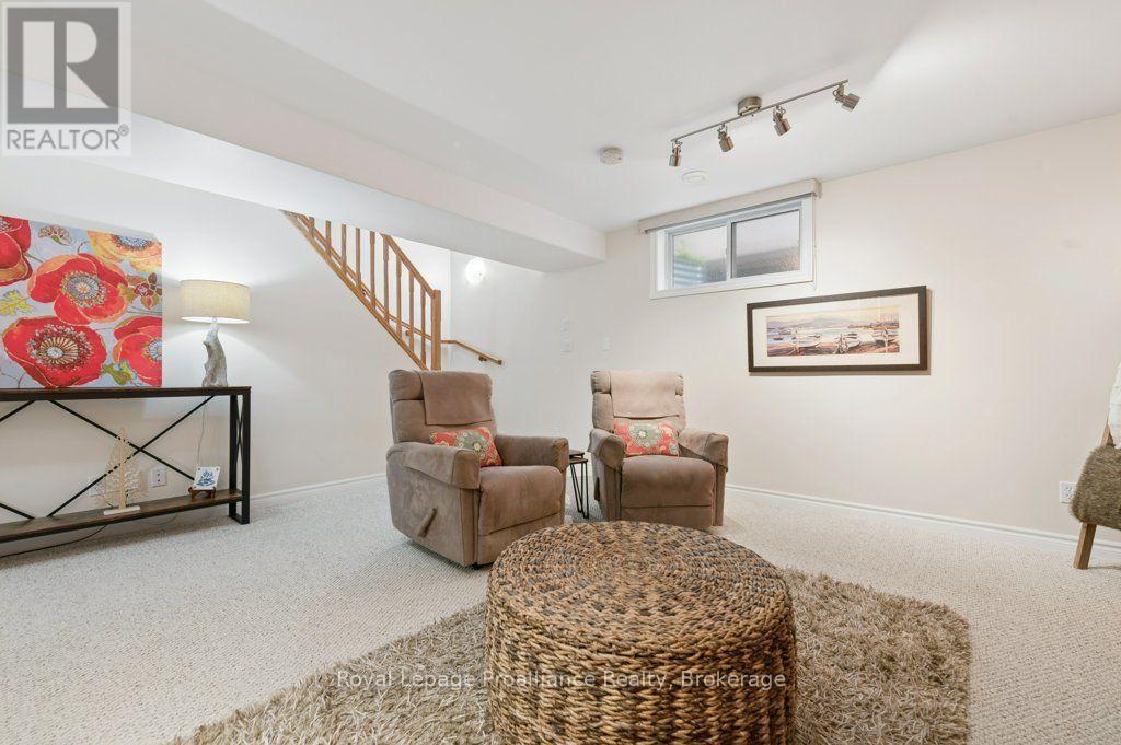 16 MAGNOLIA COURT - 41