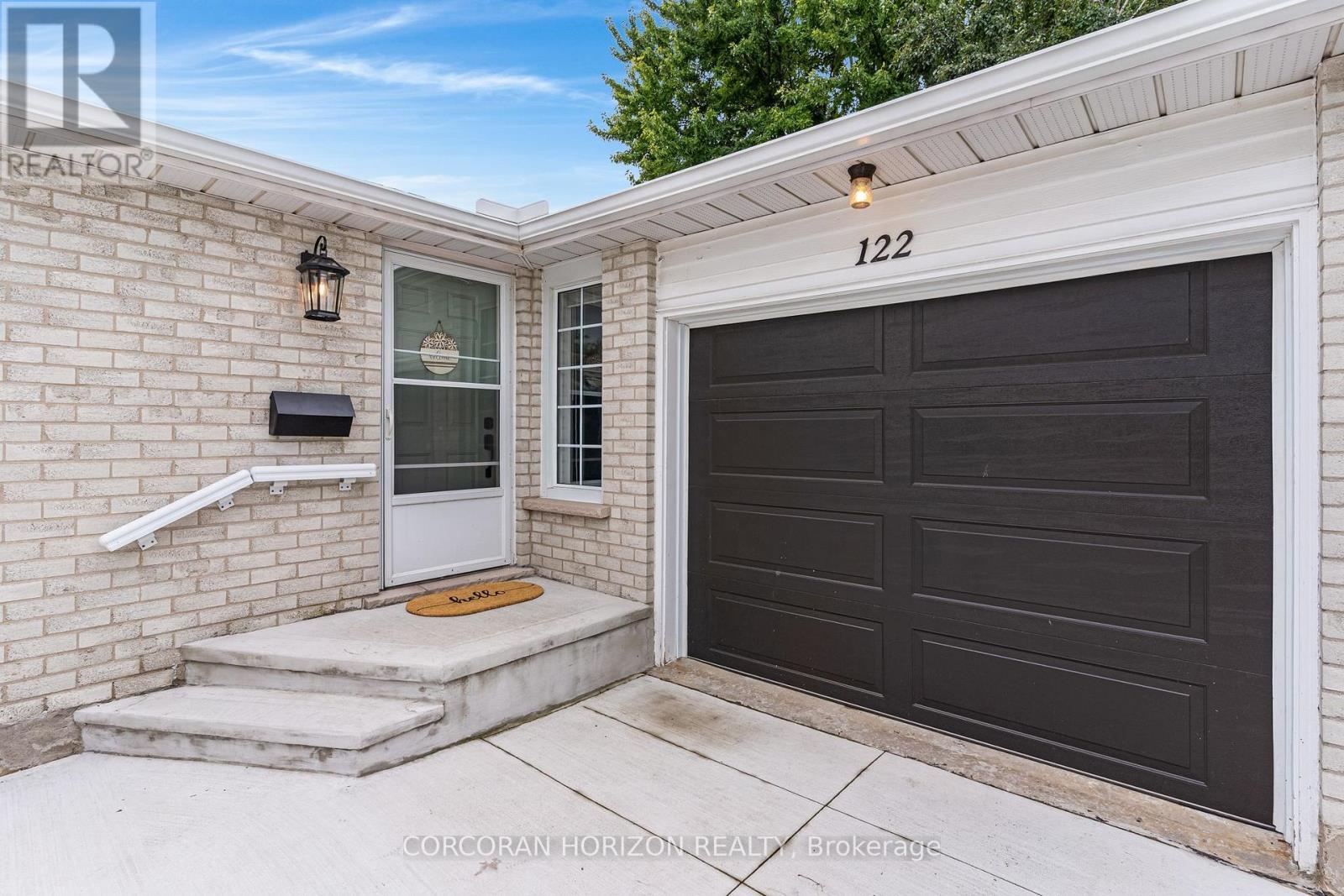 122 FOXRIDGE DRIVE — photo 3