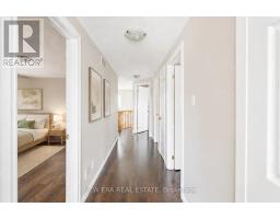 704 Brandenburg Boulevard, Waterloo, ON N2T2V4 Photo 12