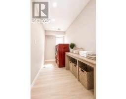 704 Brandenburg Boulevard, Waterloo, ON N2T2V4 Photo 13
