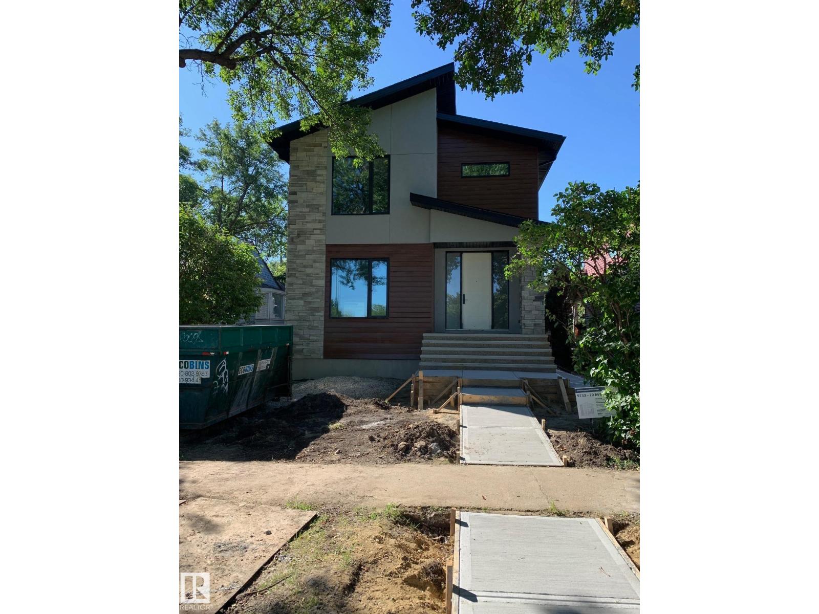 9733 79 AV NW - 1