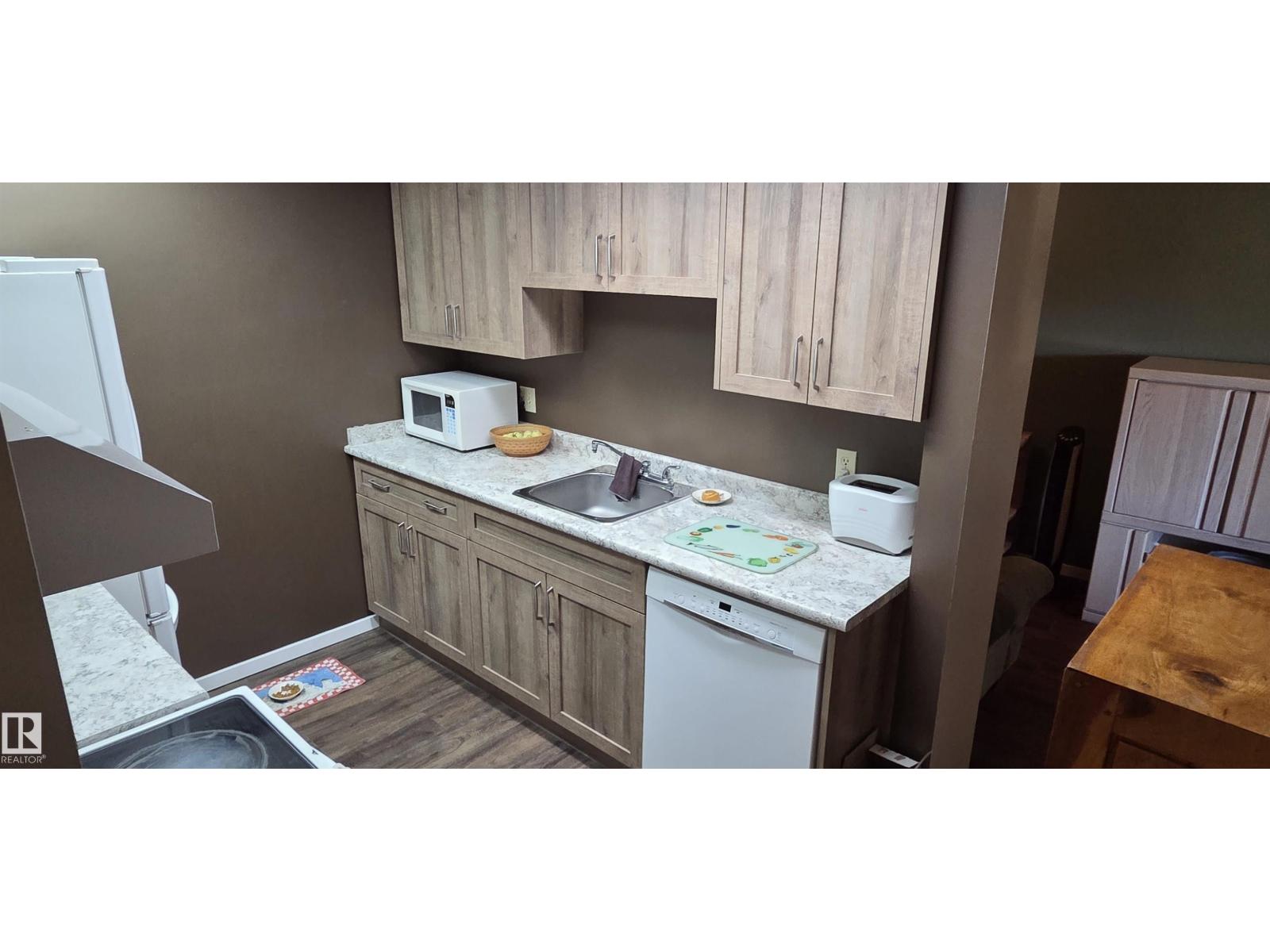 #215 4404 122 ST NW - Image 12