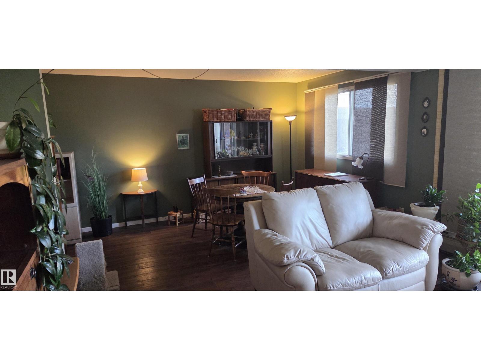 #215 4404 122 St NW photo 4 — MLS® E4505435