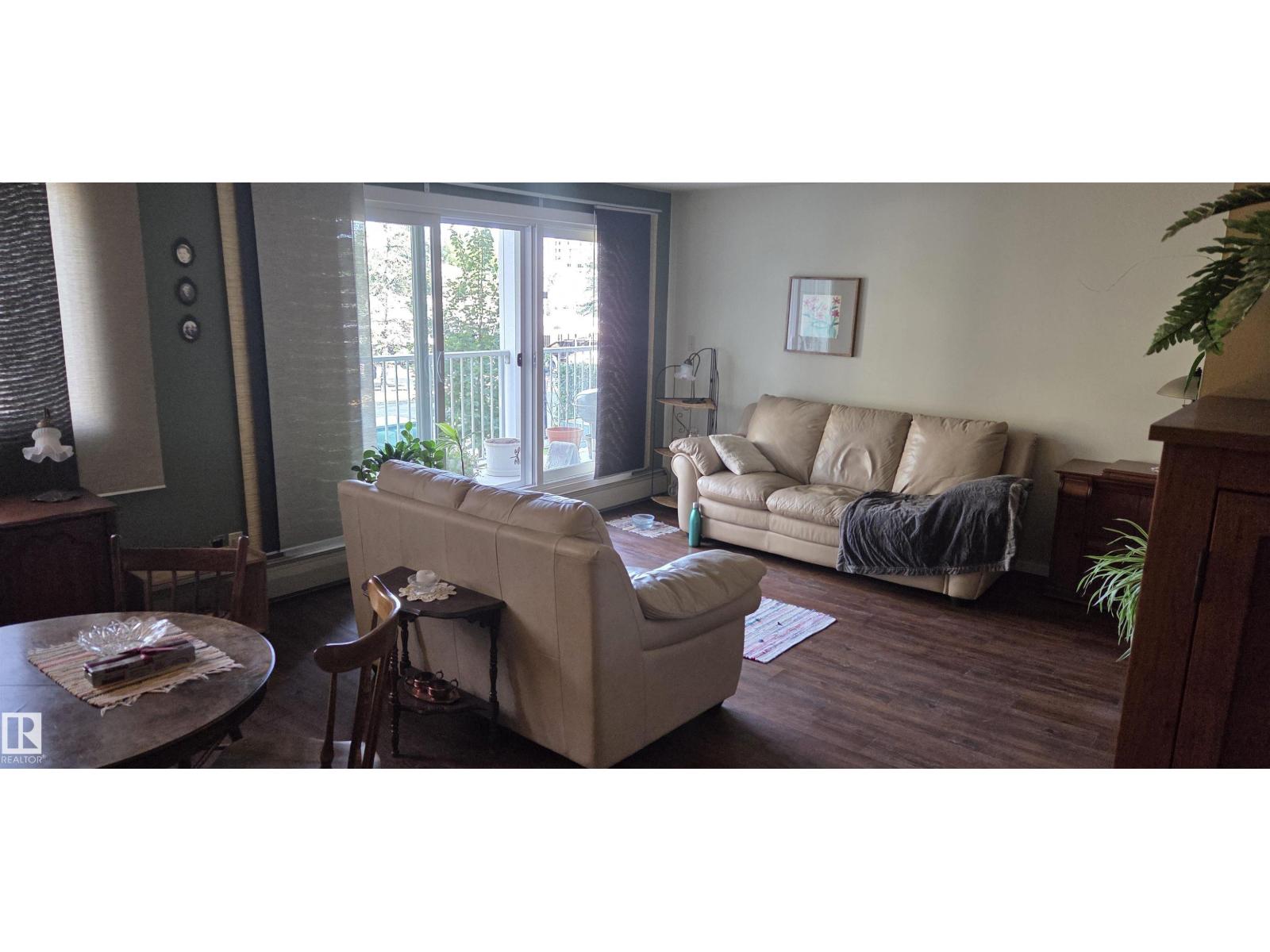 #215 4404 122 ST NW - 7