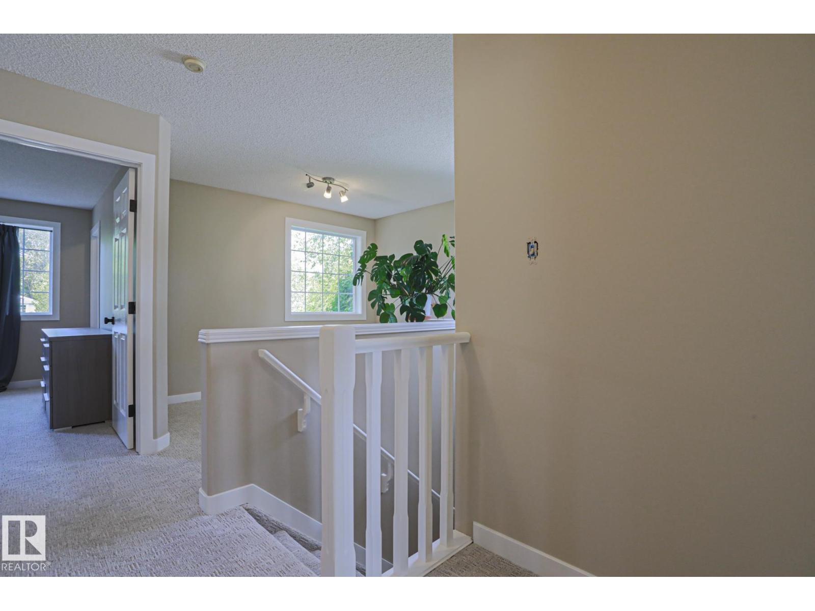 8 Erinwoods PL - 20