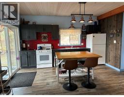 8800 Seymour Arm Main Road Unit# 21, Seymour Arm, BC V0E1M0 Photo 16