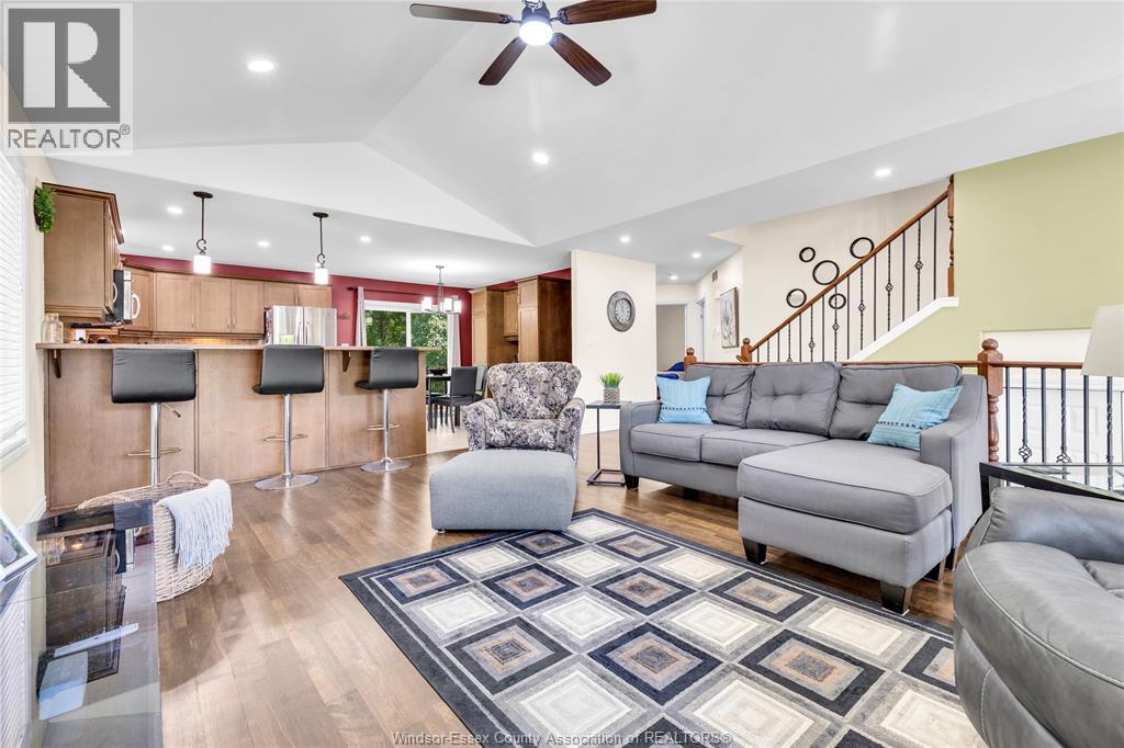 695 INTERNATIONAL AVENUE - 12