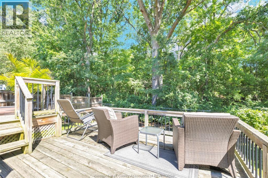 695 INTERNATIONAL AVENUE - 33