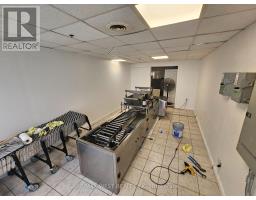 4 + 4b - 210 Drumlin Circle, Vaughan, ON L4K3E3 Photo 8
