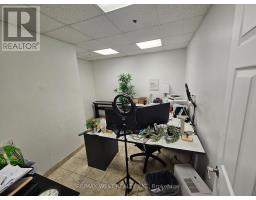 4 - 210 Drumlin Circle, Vaughan, ON L4K3E3 Photo 21