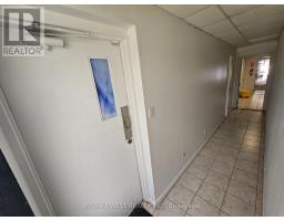 4 - 210 Drumlin Circle, Vaughan, ON L4K3E3 Photo 17