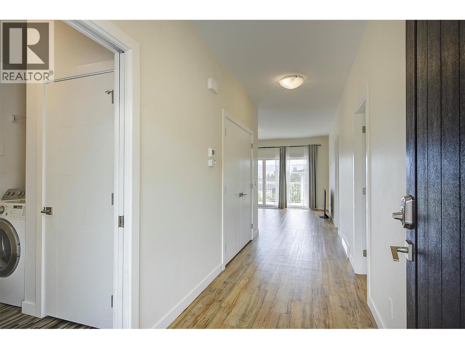741 Yorkville Street, Kelowna