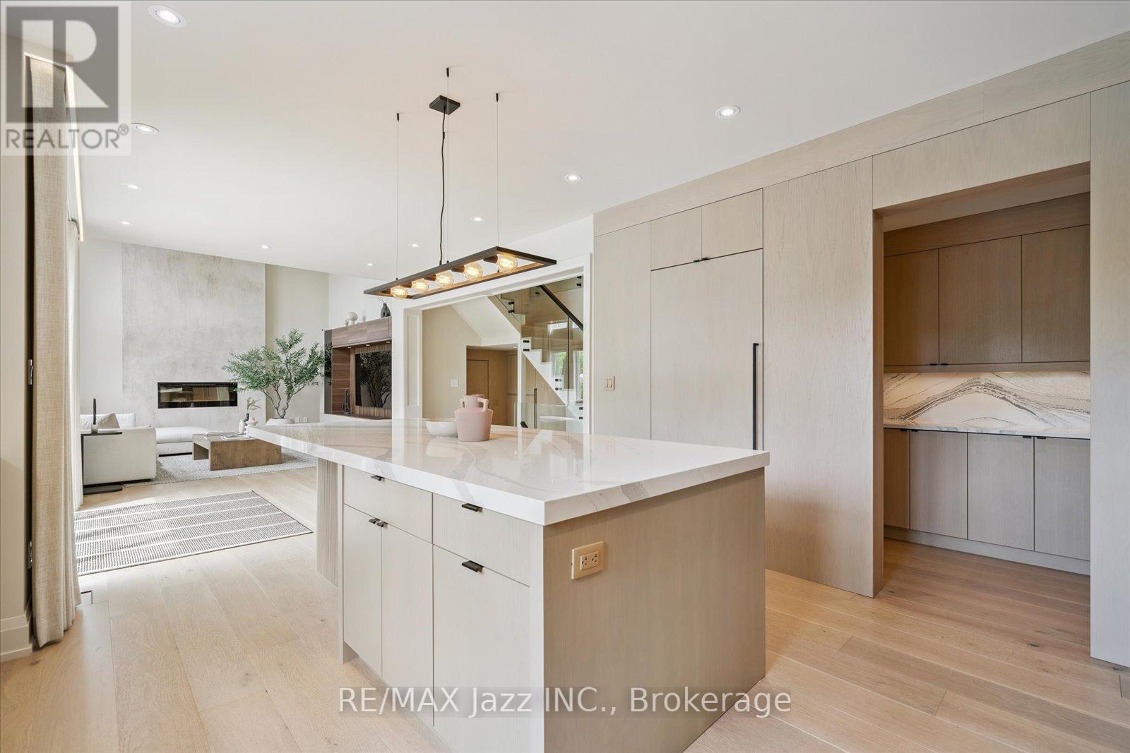 82 BRIDLEWOOD BOULEVARD - 14
