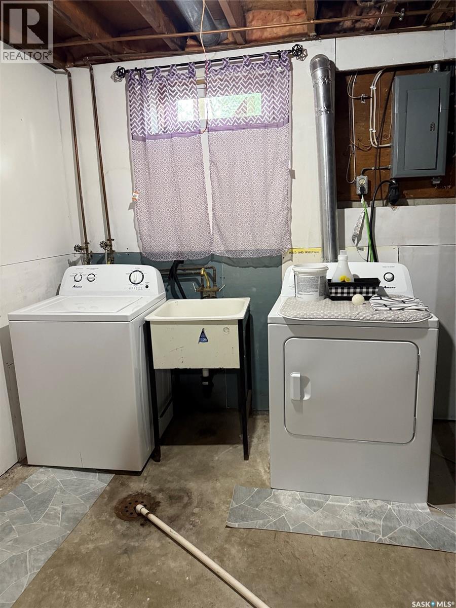 504 4th STREET W - Image 13