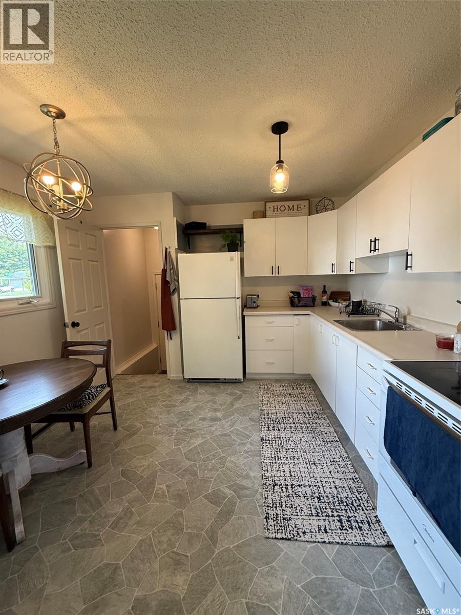 504 4th STREET W - Image 6