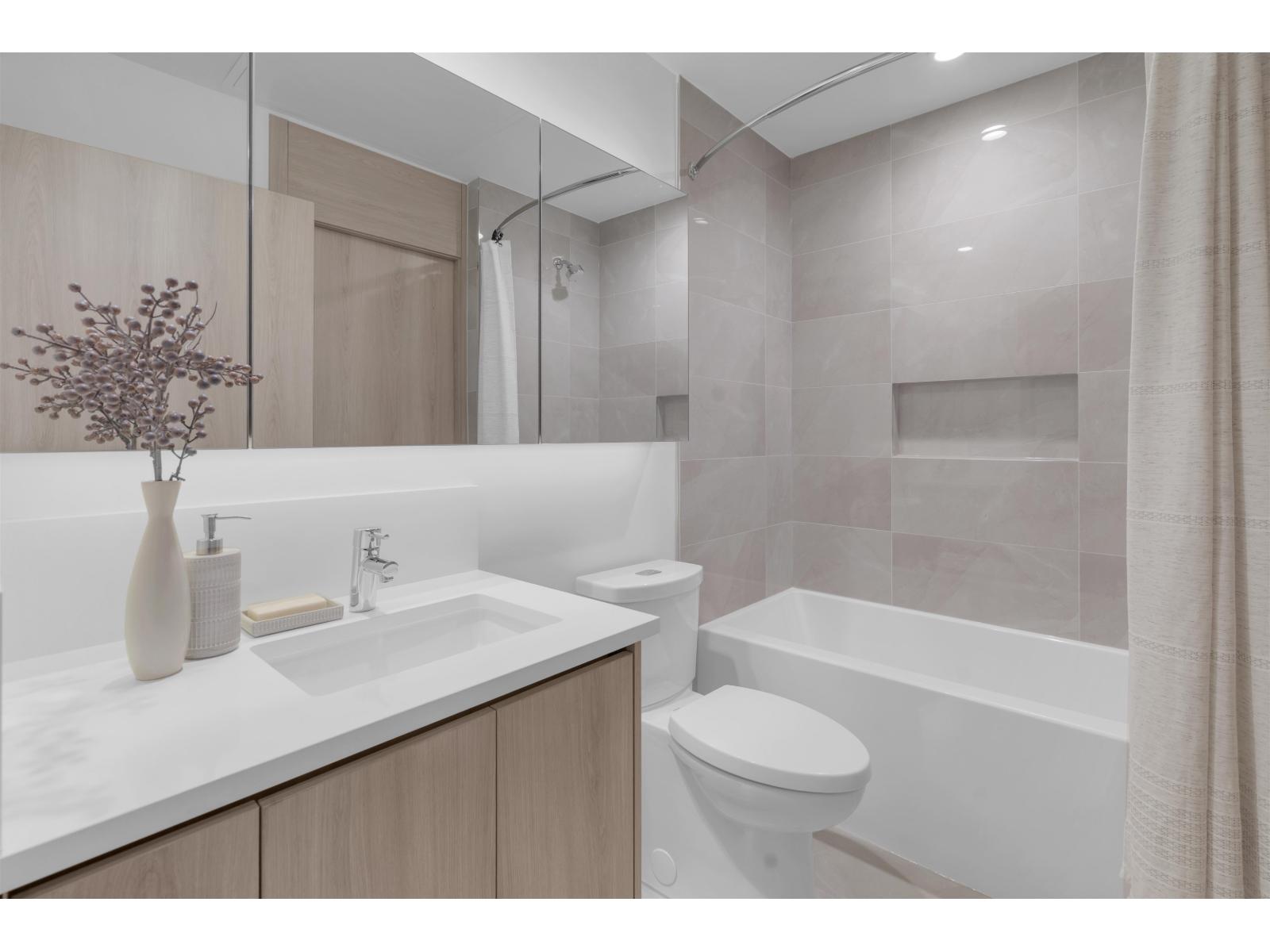 2 Bed, 1 Bath House for Sale in Surrey – 2405 10750 135A STREET, Surrey – MLS# R3158013 - Image 22