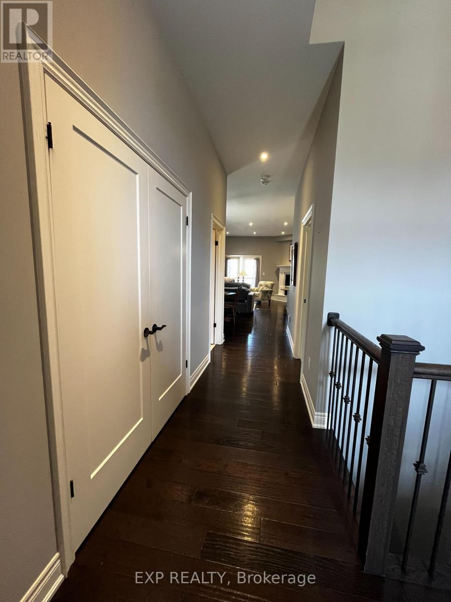 #63 3232 Montrose Road, Niagara Falls (Mt. Carmel), Ontario, L2H0E8, Niagara Falls (Mt. Carmel), Ontario — photo 3 of 5