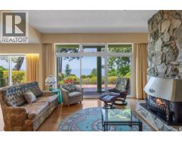 489 Bayview Terr, Qualicum Beach, BC V9K1G3 Photo 30