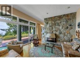 489 Bayview Terr, Qualicum Beach, BC V9K1G3 Photo 33