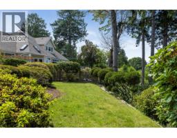 489 Bayview Terr, Qualicum Beach, BC V9K1G3 Photo 21