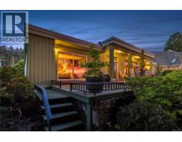489 Bayview Terr, Qualicum Beach, BC V9K1G3 Photo 27
