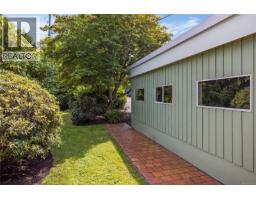 489 Bayview Terr, Qualicum Beach, BC V9K1G3 Photo 59