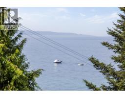 489 Bayview Terr, Qualicum Beach, BC V9K1G3 Photo 44