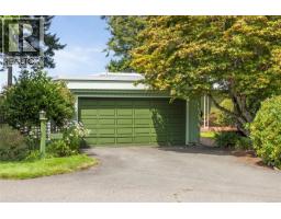 489 Bayview Terr, Qualicum Beach, BC V9K1G3 Photo 64