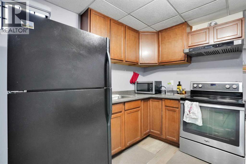133 MARTINGLEN Way NE - 24