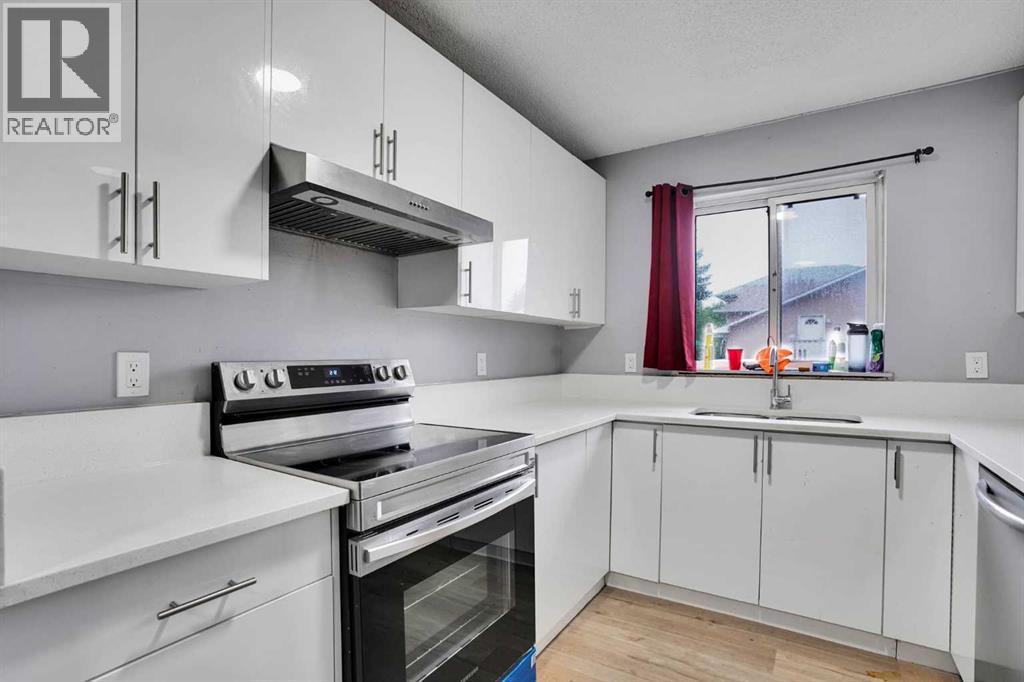 133 MARTINGLEN Way NE - 10