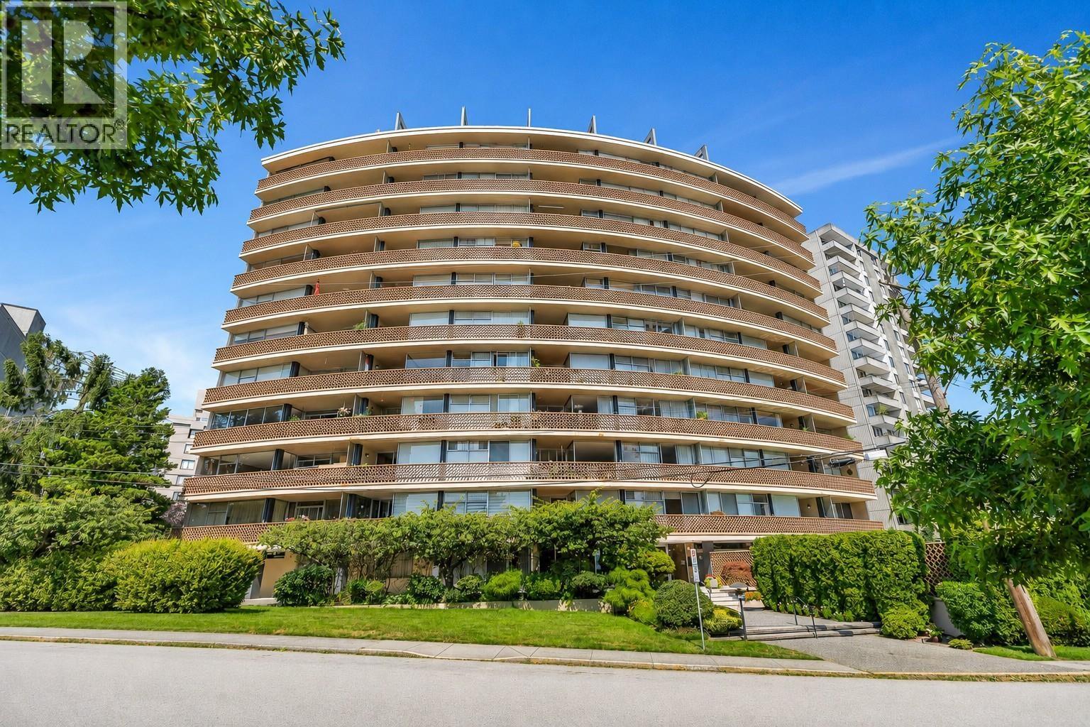 502 2135 ARGYLE AVENUE, West Vancouver