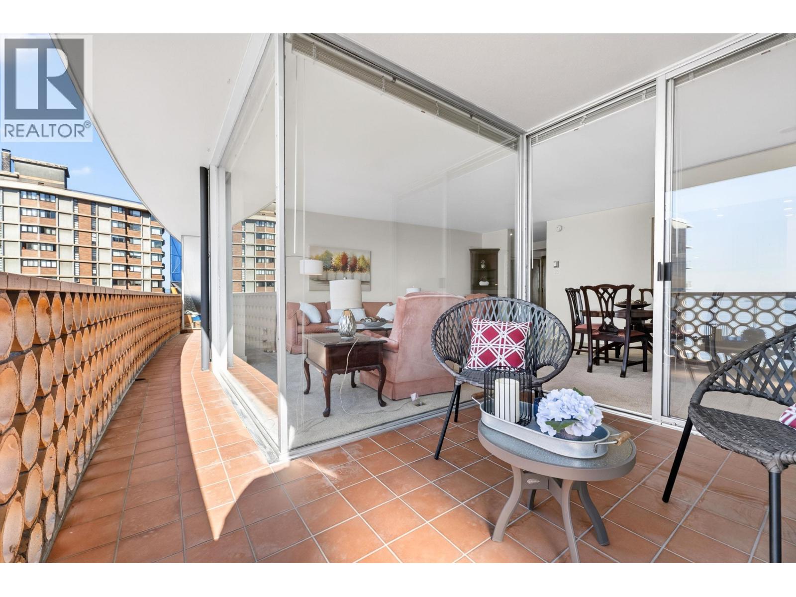 502 2135 ARGYLE AVENUE, West Vancouver