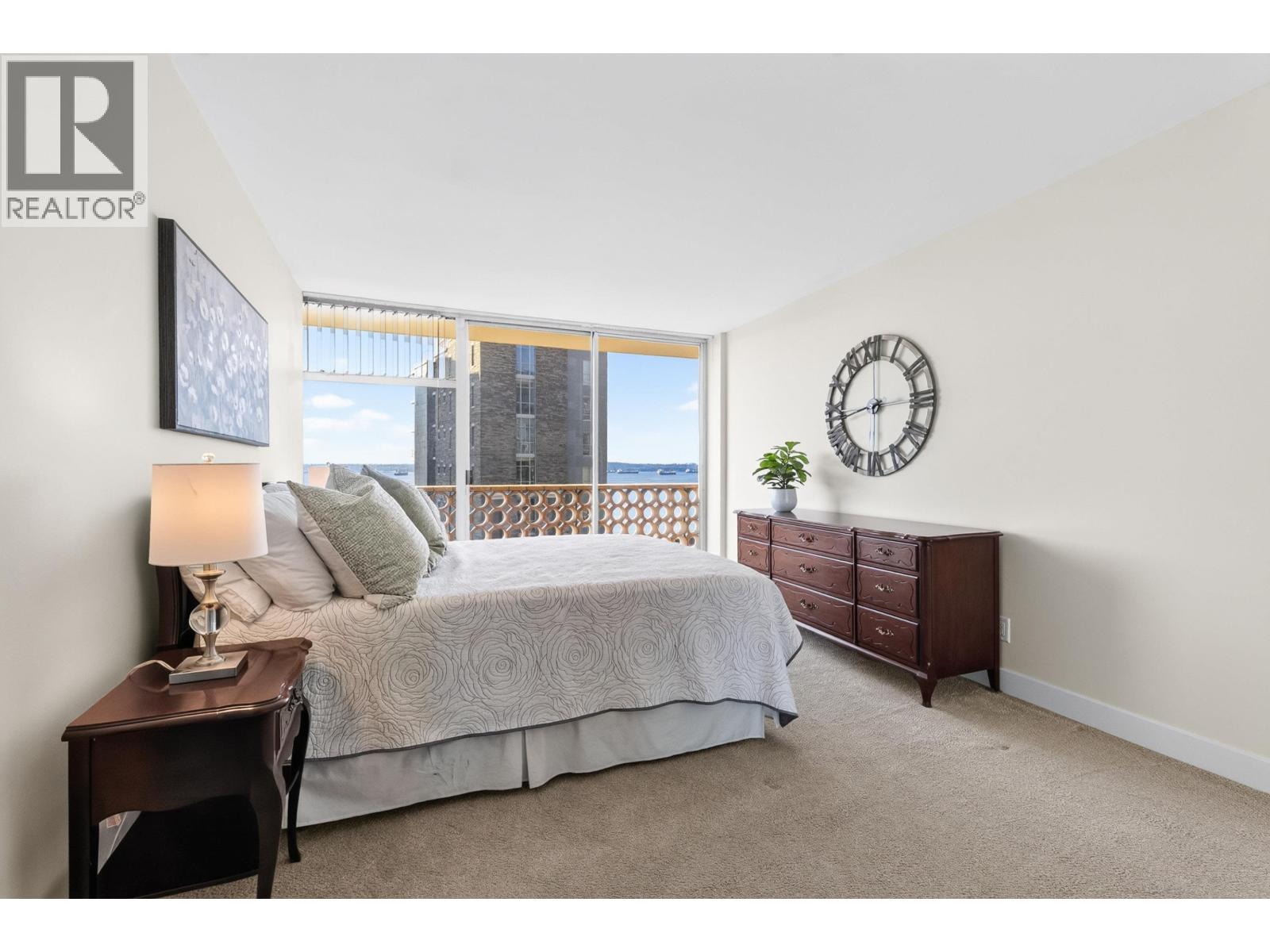 502 2135 ARGYLE AVENUE, West Vancouver
