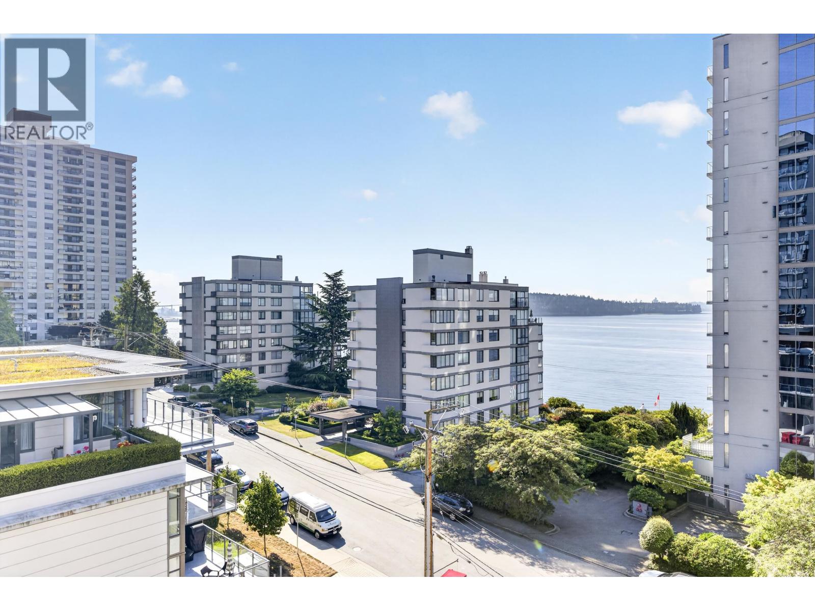 502 2135 ARGYLE AVENUE, West Vancouver