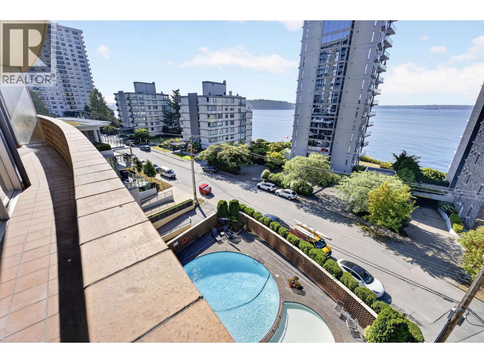 502 2135 ARGYLE AVENUE, West Vancouver