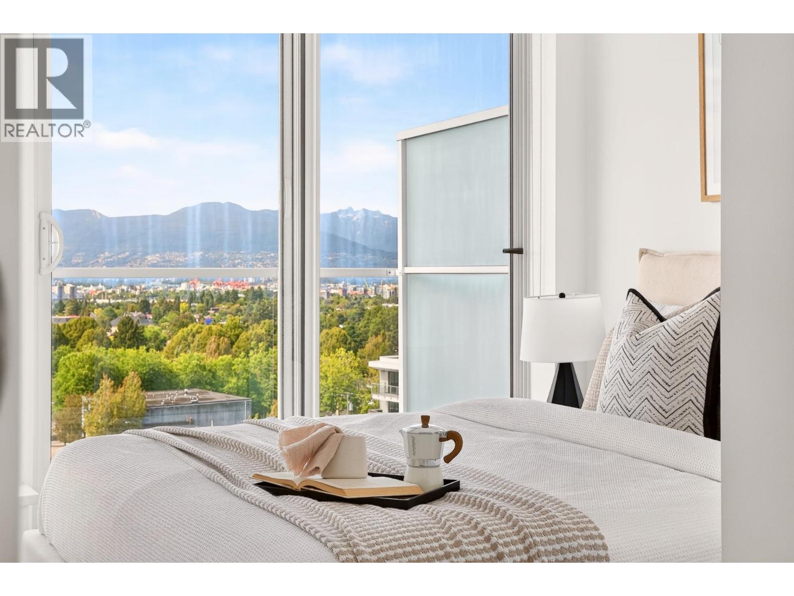 1105 4638 GLADSTONE STREET, Vancouver
