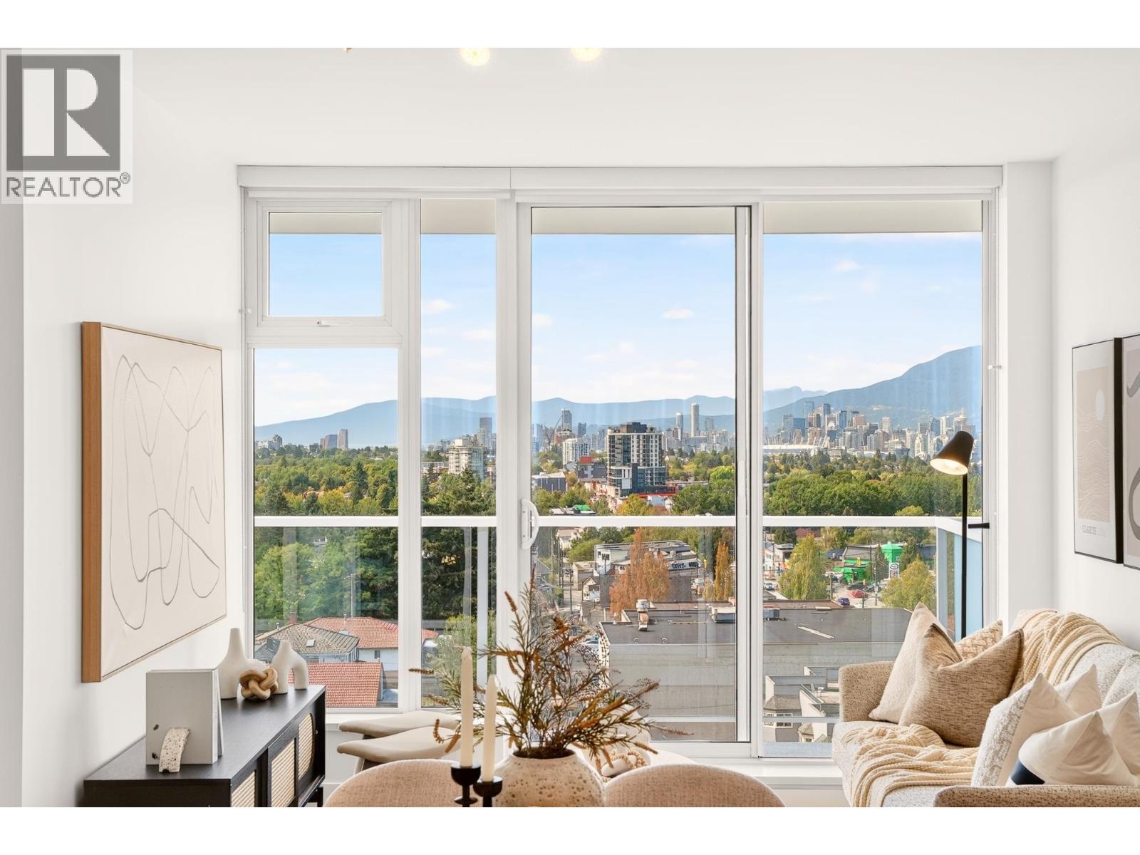 1105 4638 GLADSTONE STREET, Vancouver