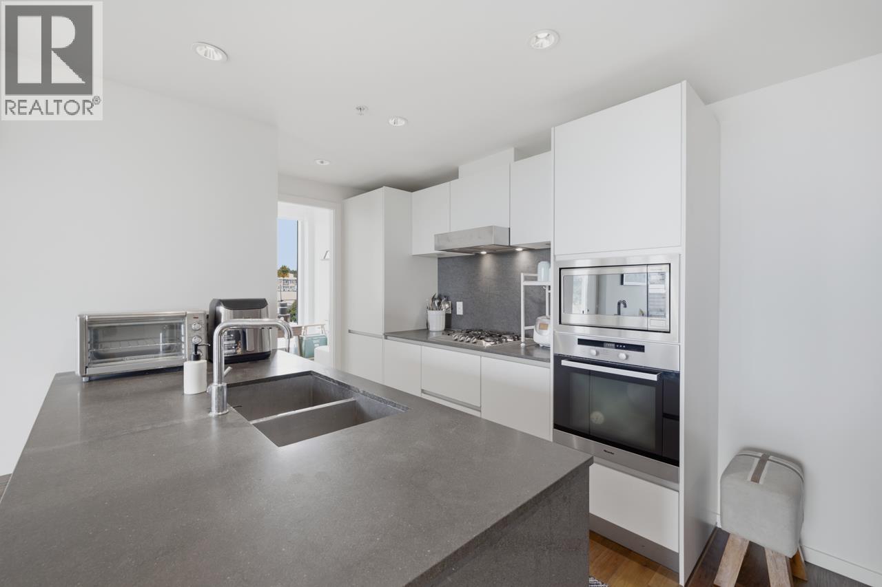 802 8488 CORNISH STREET, Vancouver
