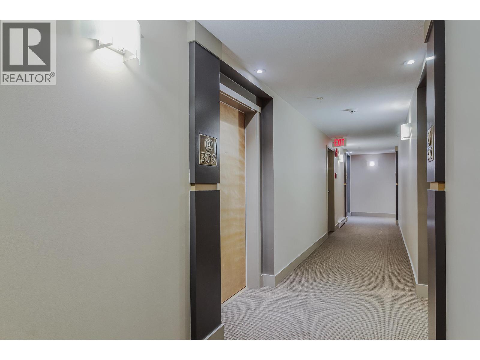 309 200 KLAHANIE DRIVE, Port Moody