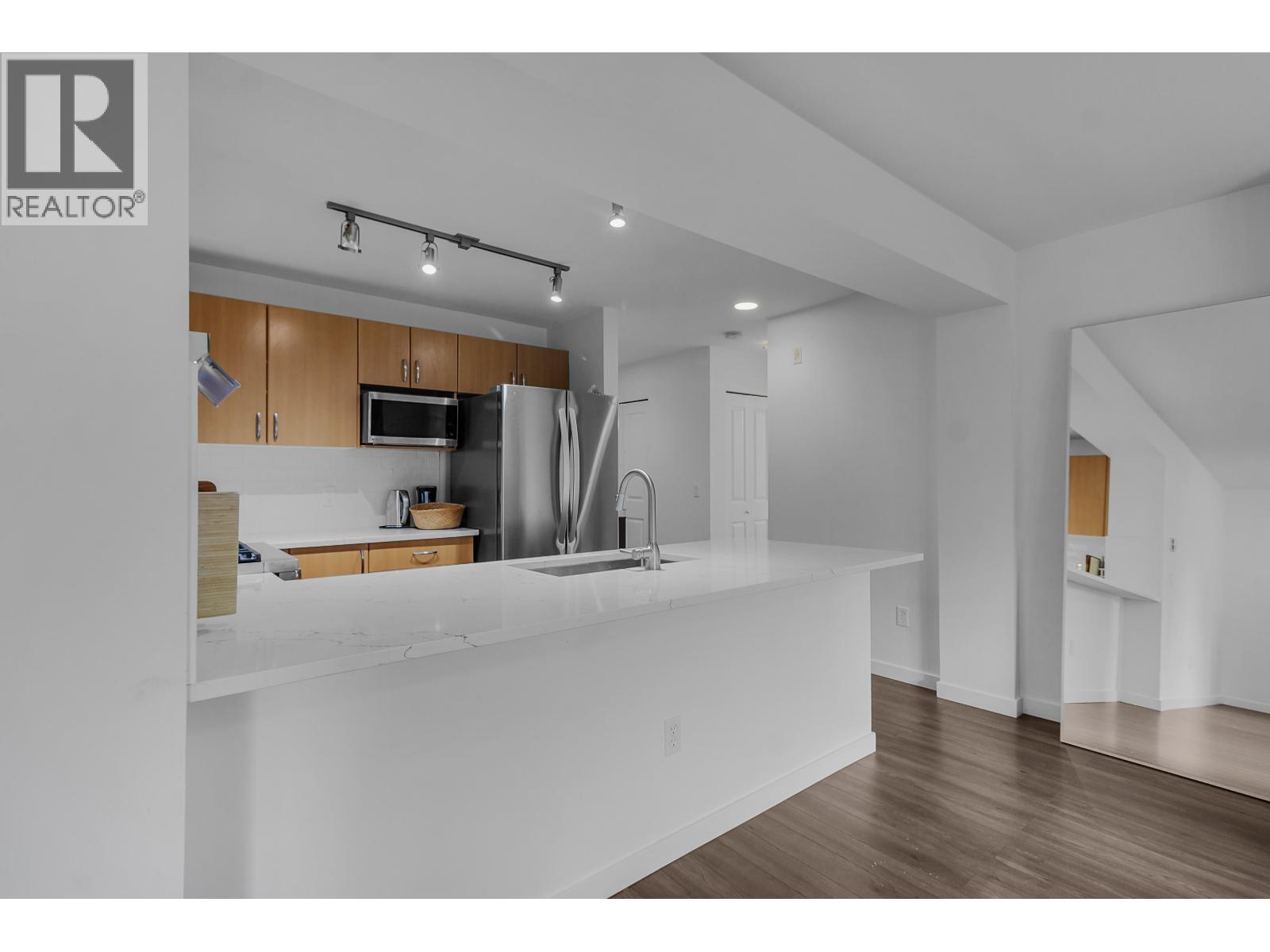309 200 KLAHANIE DRIVE, Port Moody