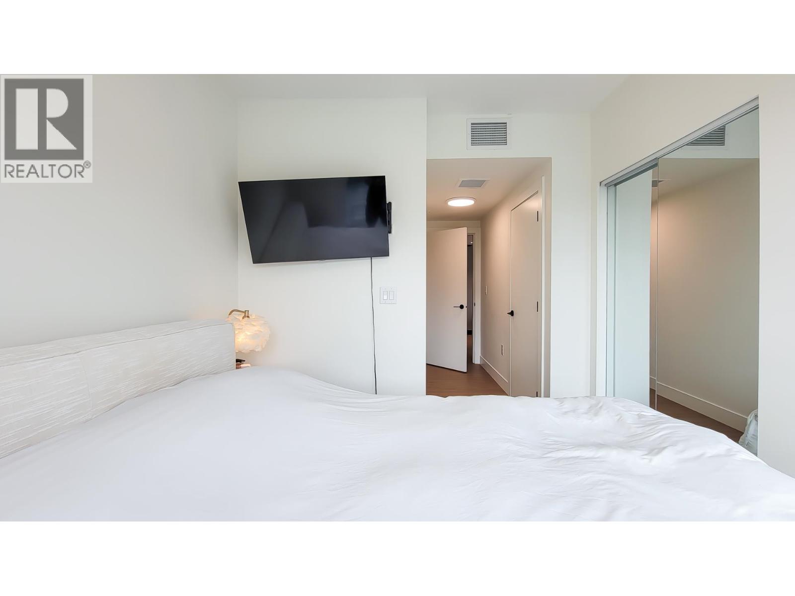 401 2235 E BROADWAY, Vancouver