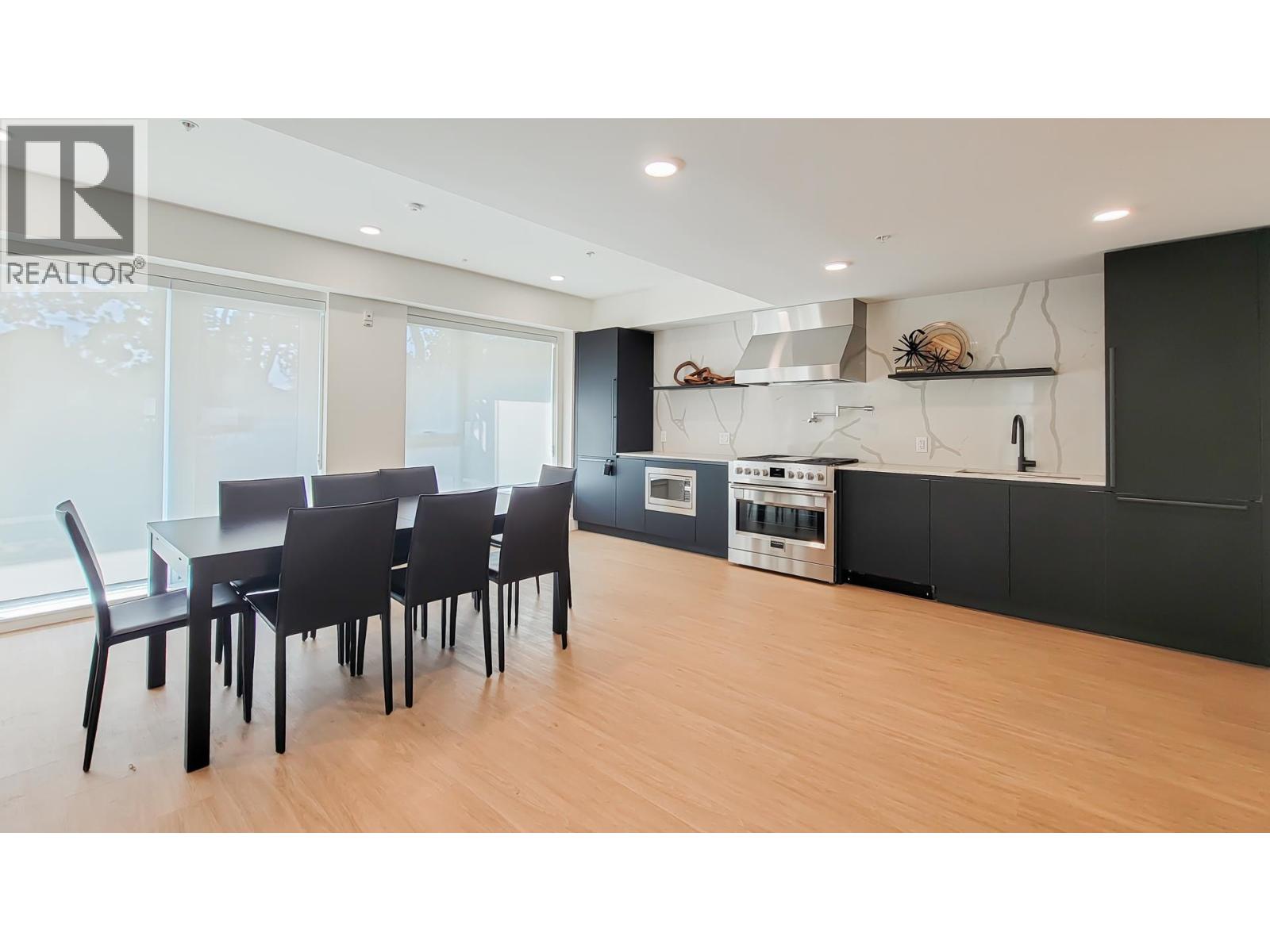 401 2235 E BROADWAY, Vancouver