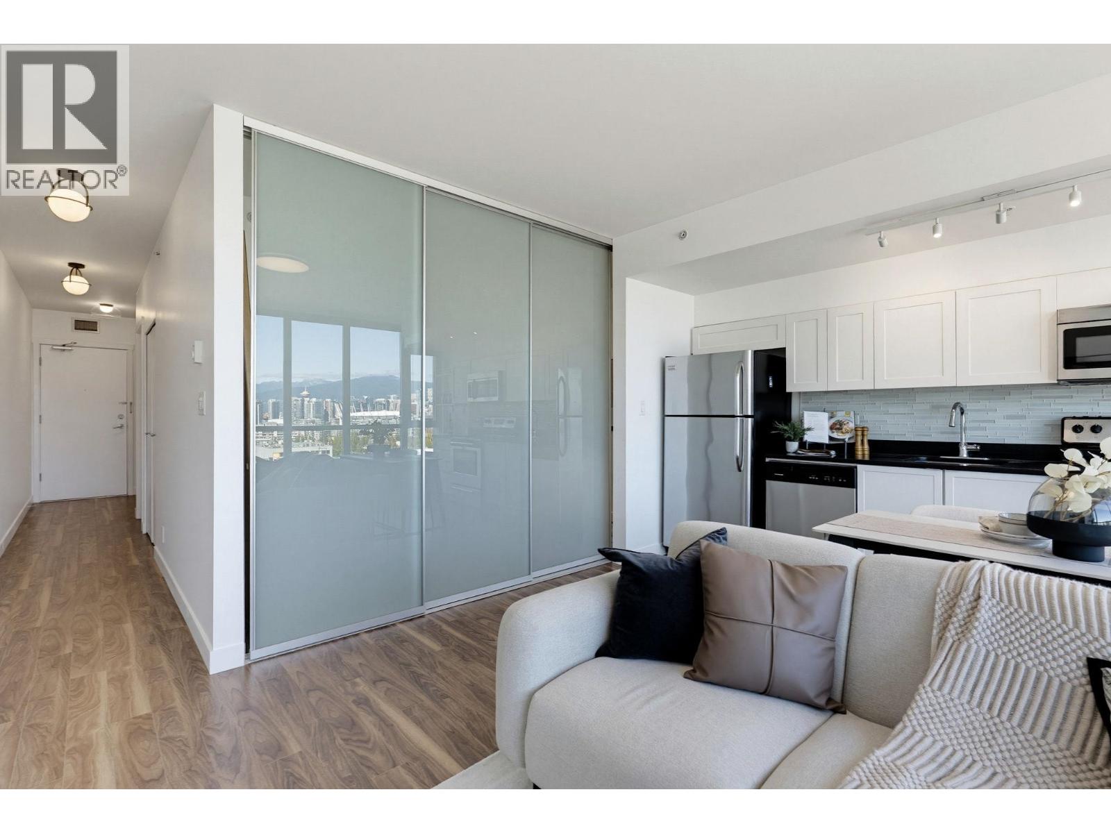 409 2511 QUEBEC STREET, Vancouver